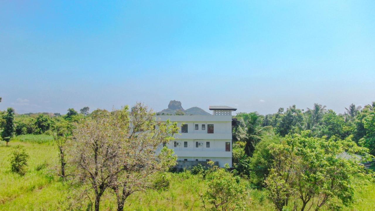 Sigiri Sierra View Resort Сигирия Екстериор снимка